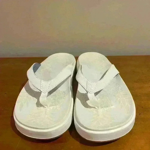 NWOT Olukai Nu’a Pi’o flip flop - Picture 4 of 9